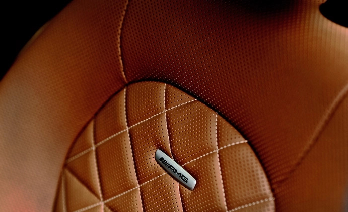 Mercedes-Benz Klasa C cena 319900 przebieg: 83500, rok produkcji 2019 z Pionki małe 596